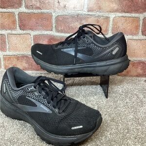 Brooks Ghost 14 Women’s Black running shoes size 7.5